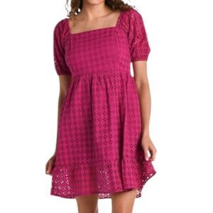 La Blanca Magenta Saltwater Sands Cotton Eyelet Cover-Up Dress Size M